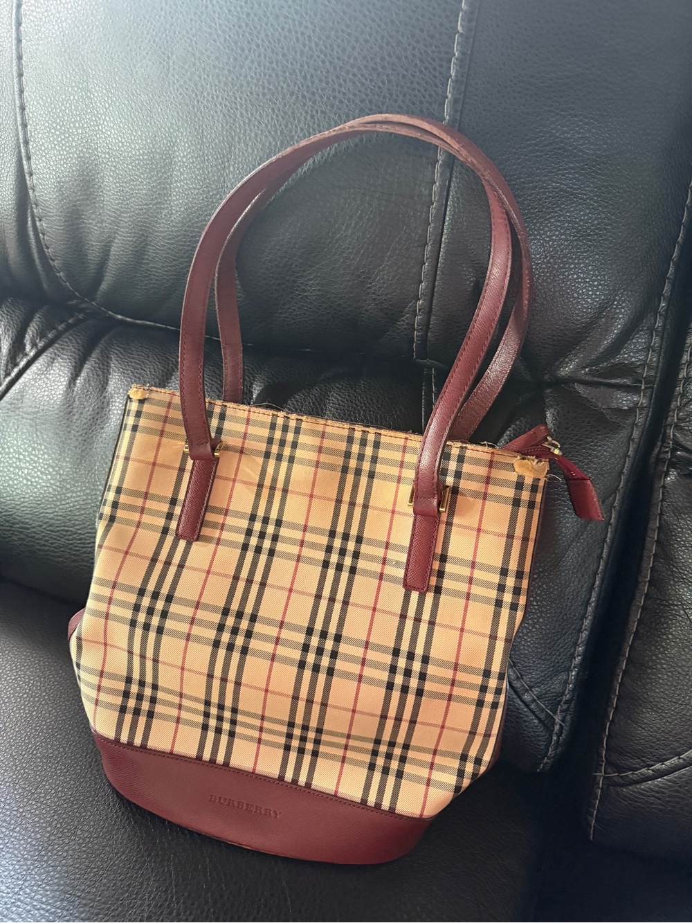 Classic Check Tote Bag in Beige and Burgundy
